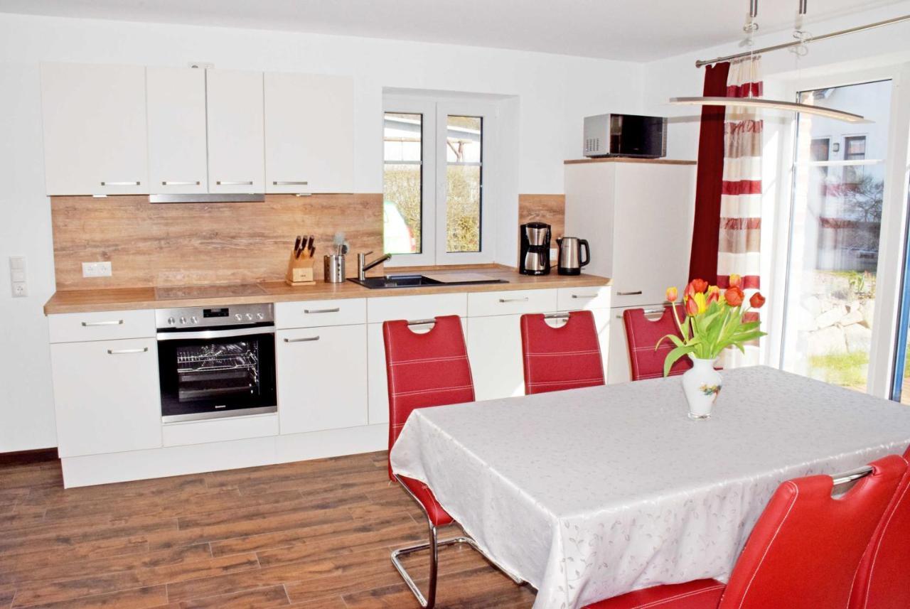 Ferienhaus Zum Boddenstrand Mit Ka Gross Zicker Exterior photo