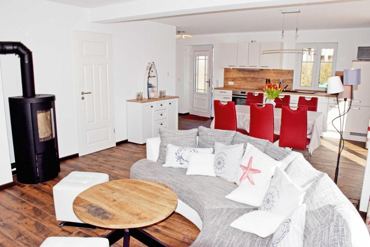 Ferienhaus Zum Boddenstrand Mit Ka Gross Zicker Exterior photo
